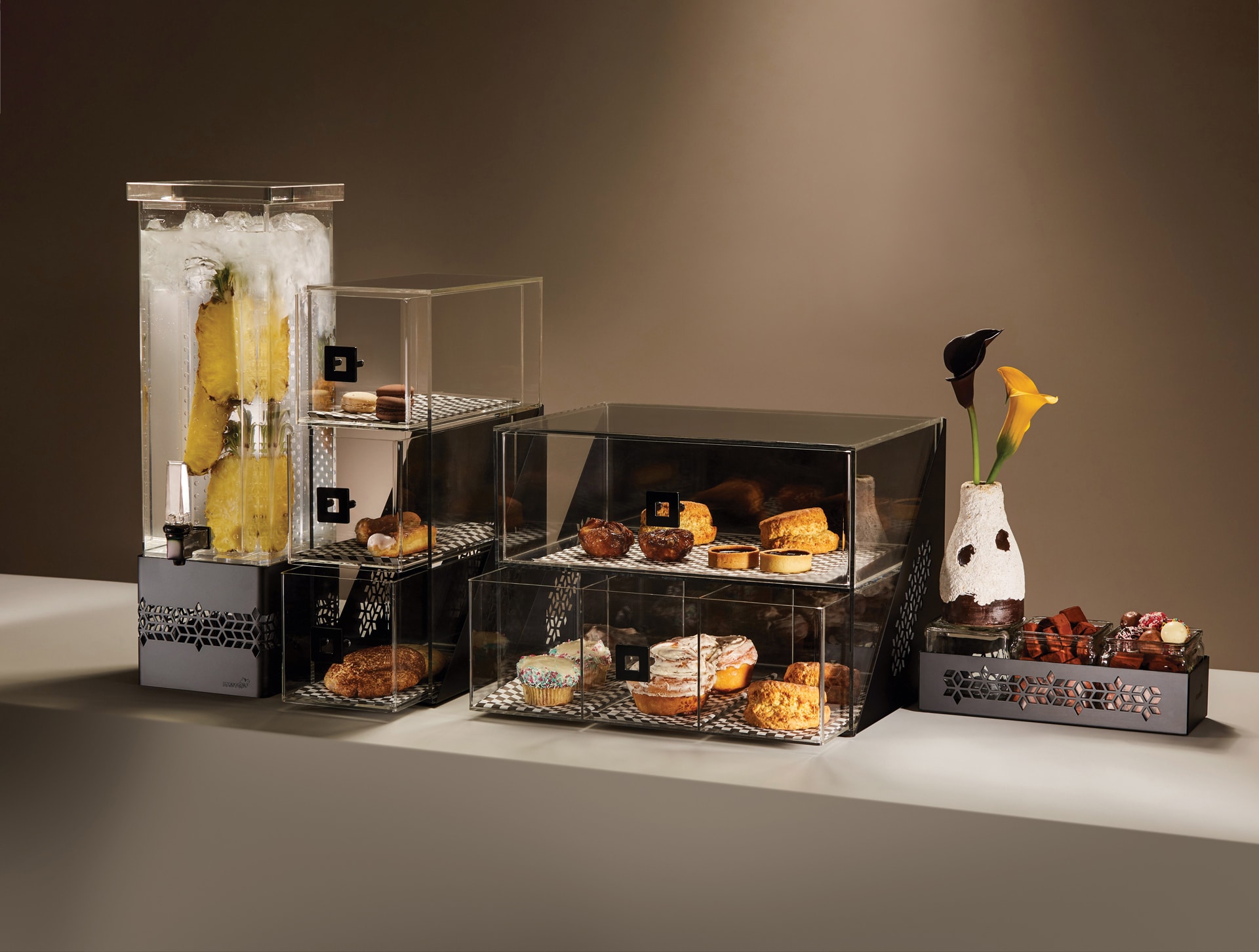 rosseto-pastry-corner-pr-sentations-ecke-f-r-geb-ck-und-buffet image 1