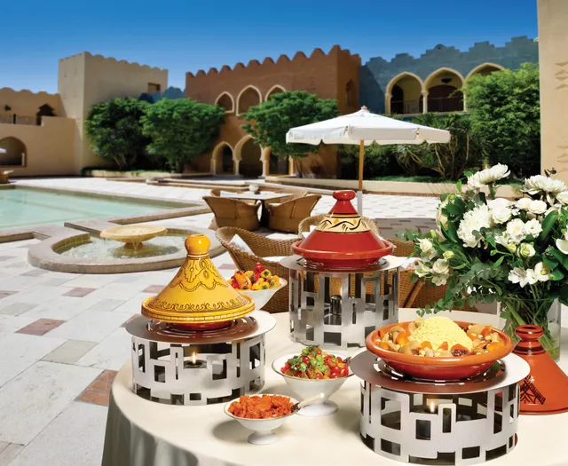 rosseto-shapes-that-work-display-riser-buffet-riser image 1